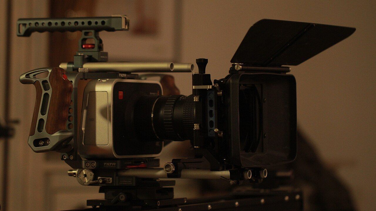 Illustrative photo: Blackmagic Production Camera 4K (Wikimedia Commons, CC BY-SA 4.0)